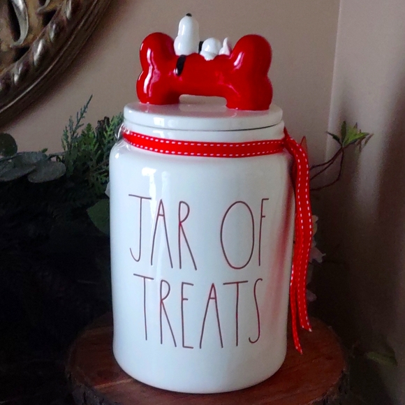 New Rae Dunn x Snoopy Peanuts ceramic JAR OF TREATS canister - Picture 1 of 7